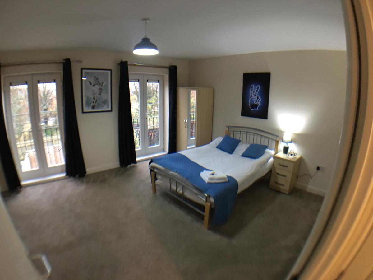 Very Large House, 6 Beds, 4 Bedrooms, 3 Bathrooms, 5 Smart Tv'S & Van Parking Бостон Экстерьер фото